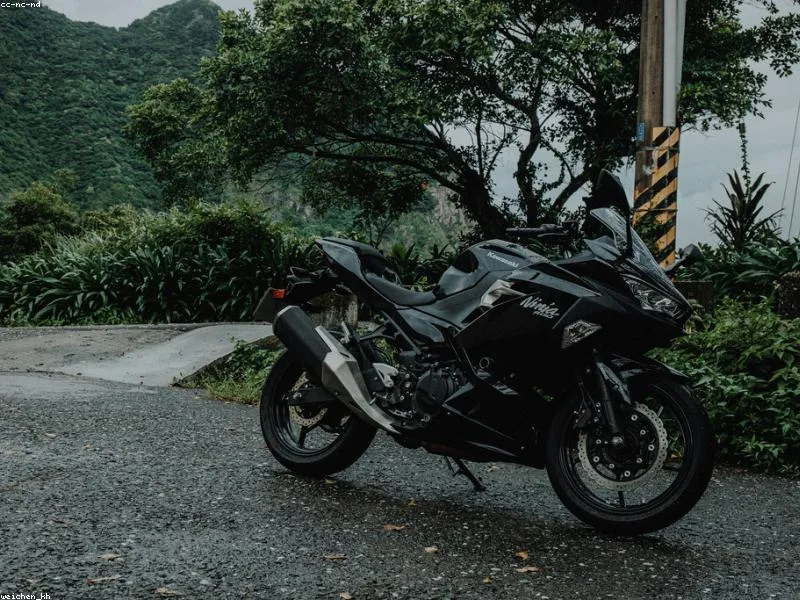 Kawasaki Ninja ZX-6R - Foto 3