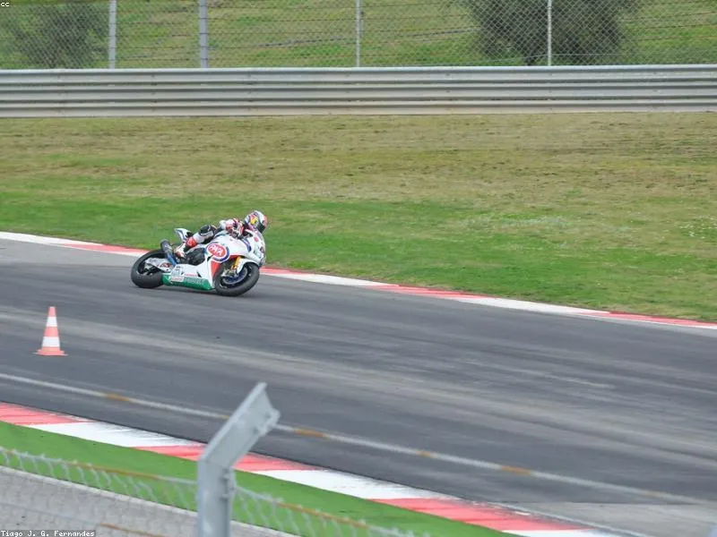 Honda CBR 650R - Foto 3